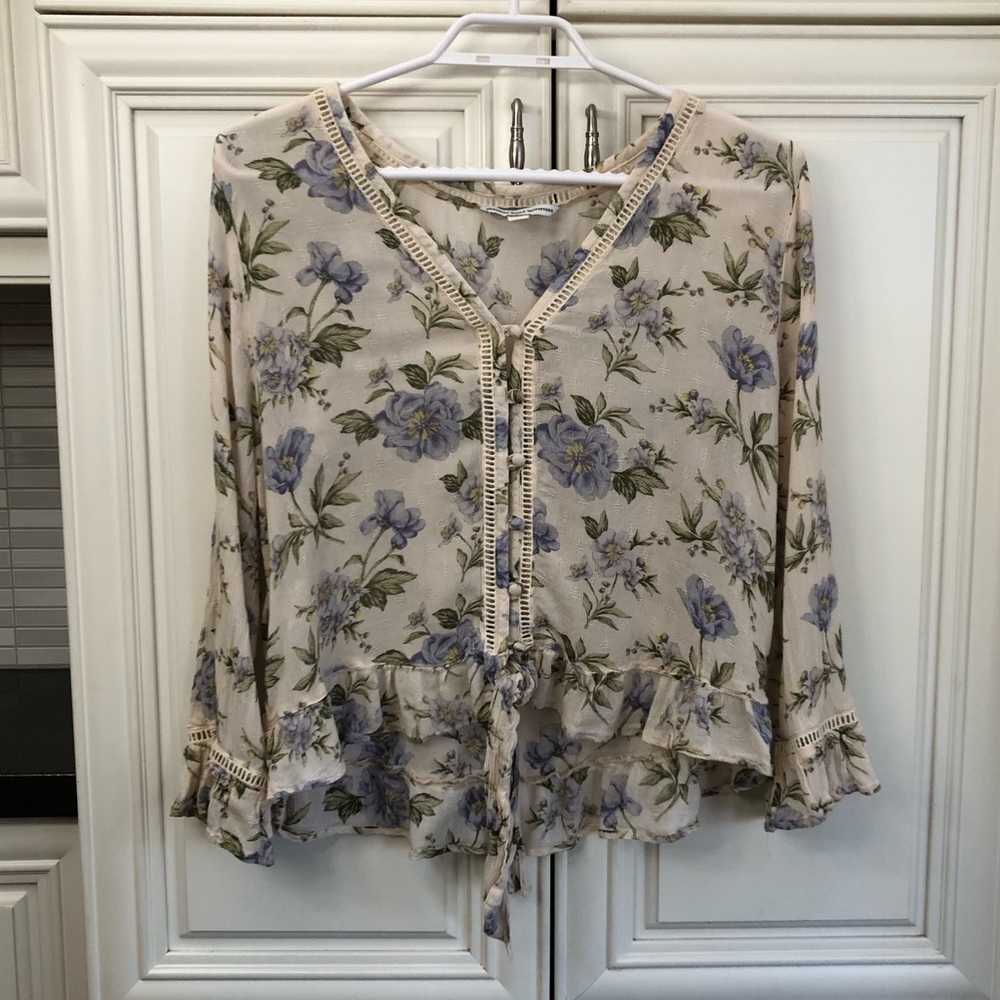 American Eagle Outfitters women’s blouse